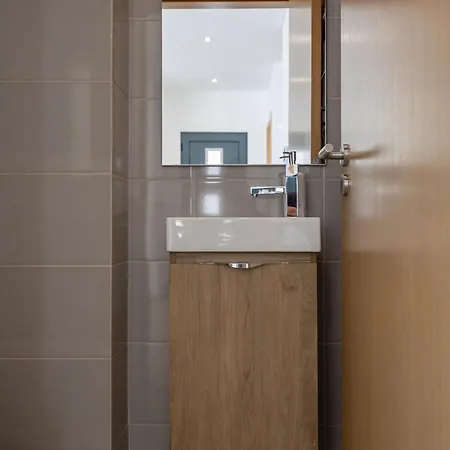 Silver Coast Villa-casa De Luxo Com Piscina E Vista Mar לוריניה