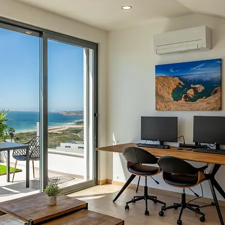 Silver Coast Villa-casa De Luxo Com Piscina E Vista Mar וילה לוריניה