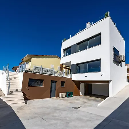 Silver Coast Villa