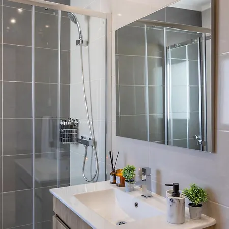 Silver Coast Villa-casa De Luxo Com Piscina E Vista Mar לוריניה